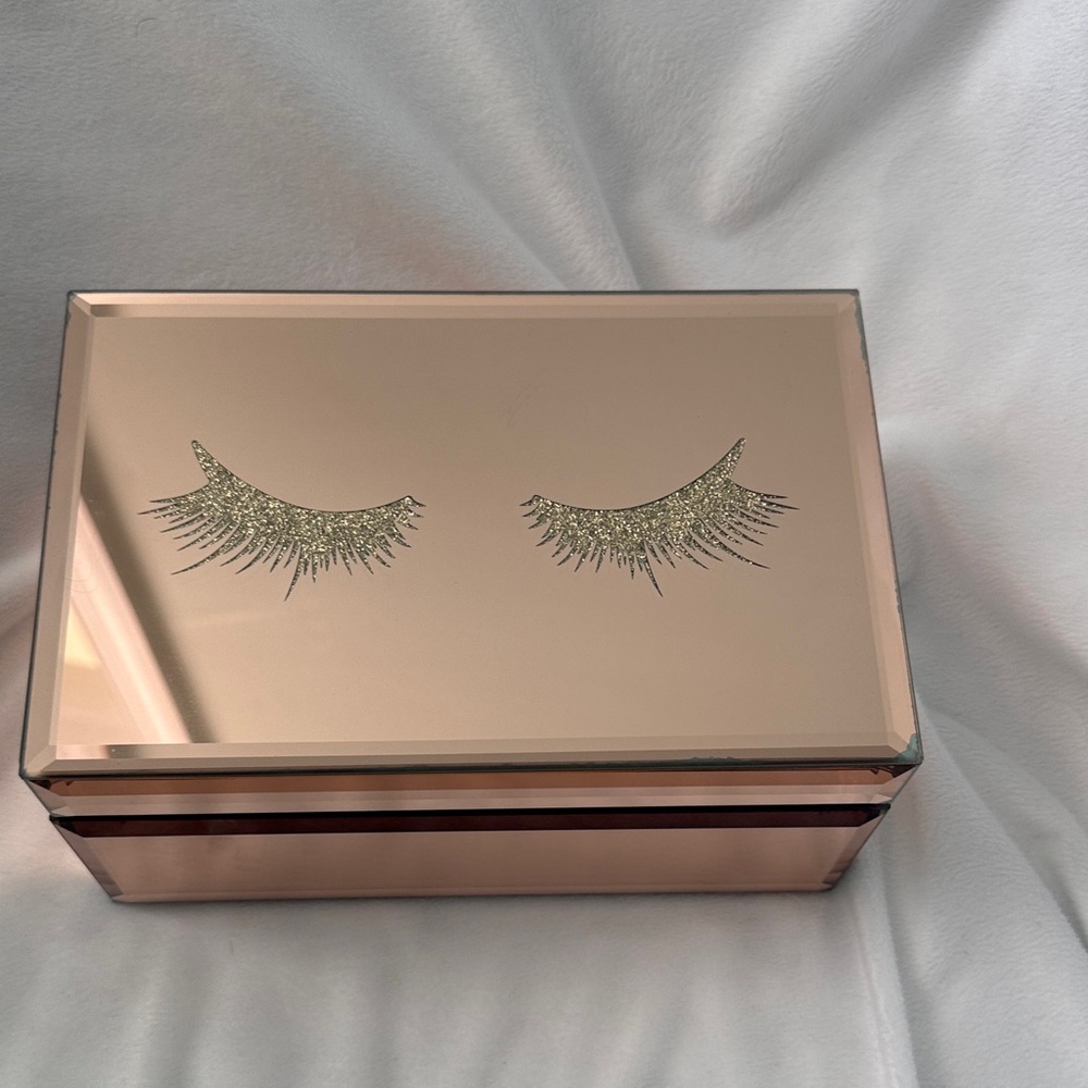 Cynthia Rowley Rose Gold Eyelash Jewelry Box